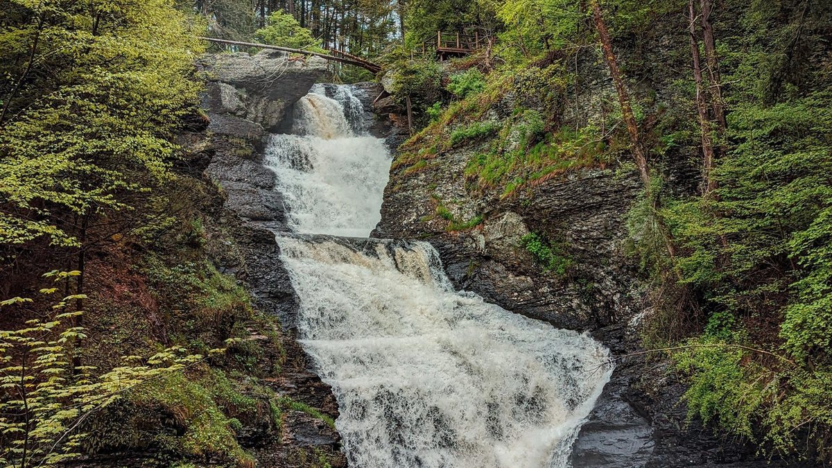 Raymondskill Falls cascading down layered rock in the Delaware Water Gap region.